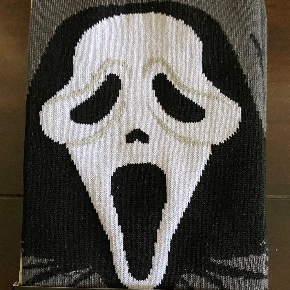 NWT Ghost Face Halloween Crew Socks Spooky Season